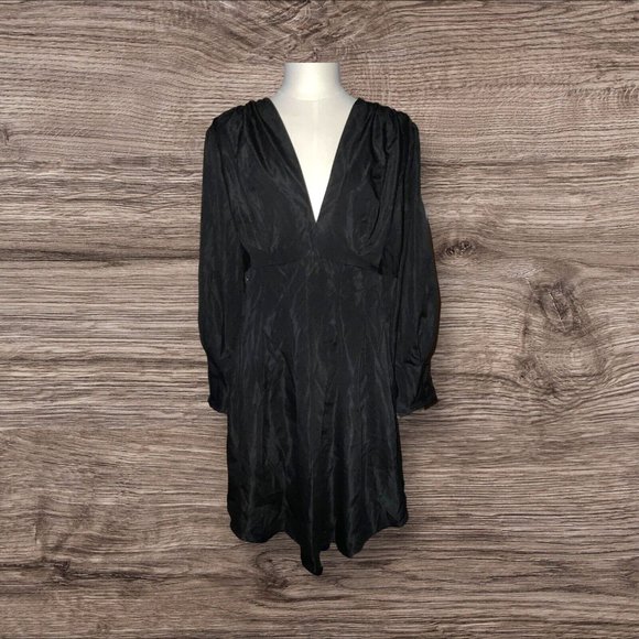 Simplee Plus Women A-Line V-Neck Party Little Black Dress Size 1XL NWT Fit Flare - Picture 2 of 8